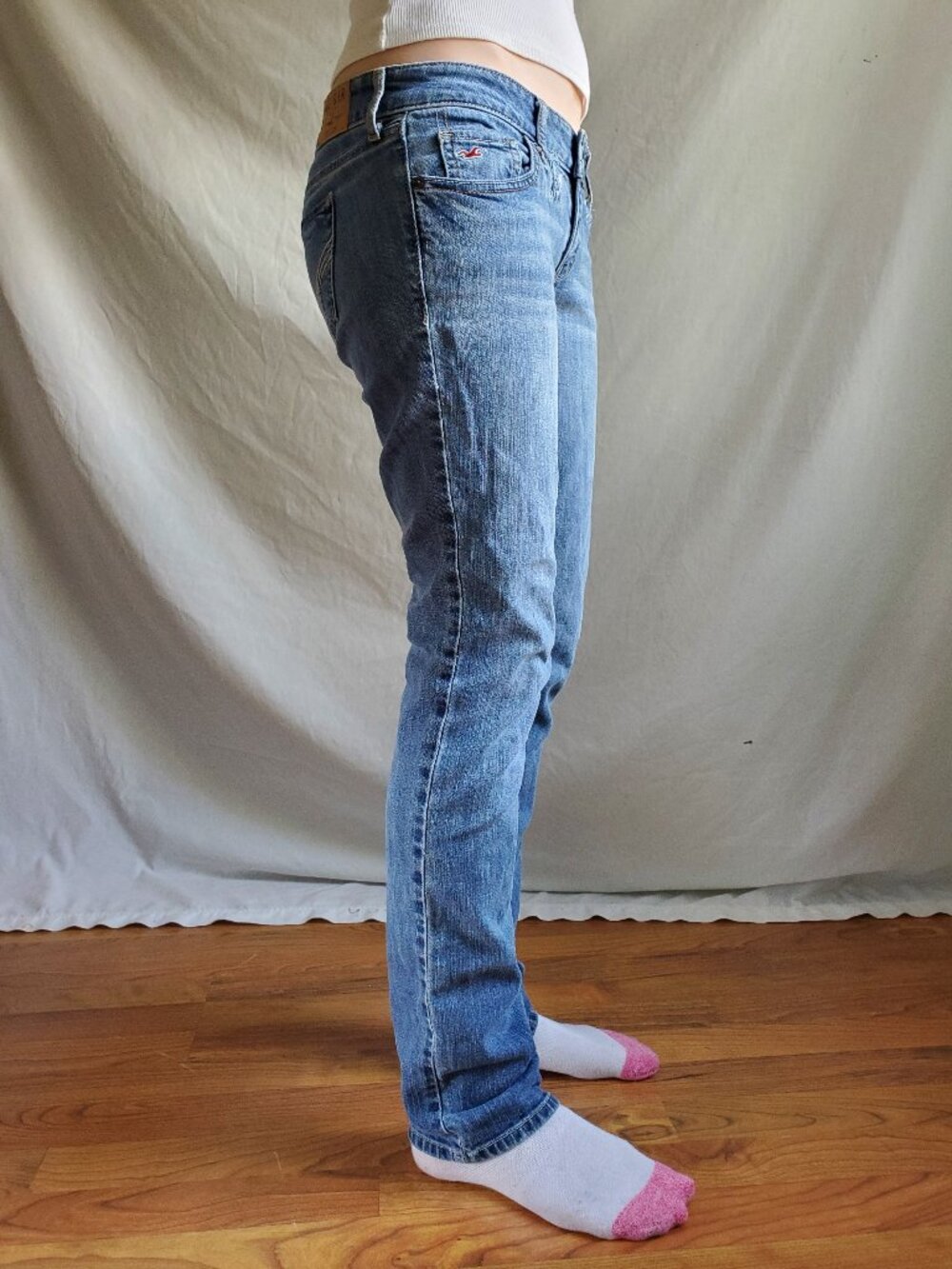 Hollister Jeans - Picture 3 of 16
